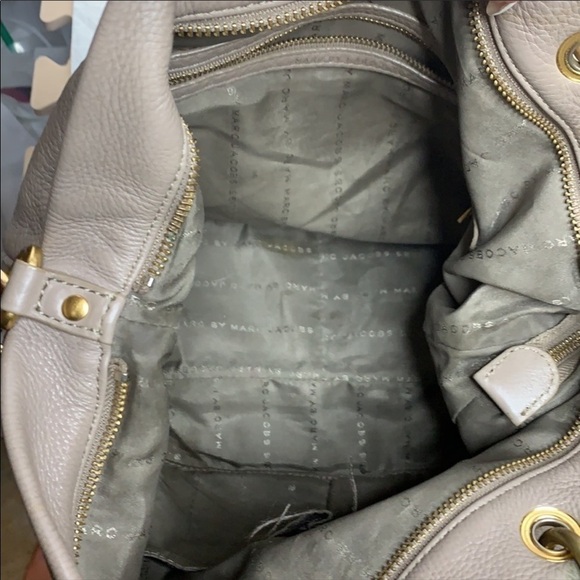 MARC BY MARC JACOBS TOO HOT TO HANDLE SHOPPER TOTE - Picture 8 of 10